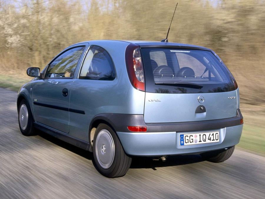  Opel Corsa 2000 года  (фото 22 из 40)